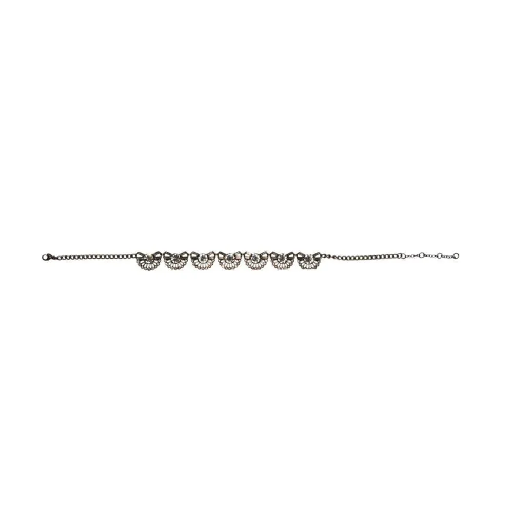 Elegant Silver Necklace with Crystal Accents